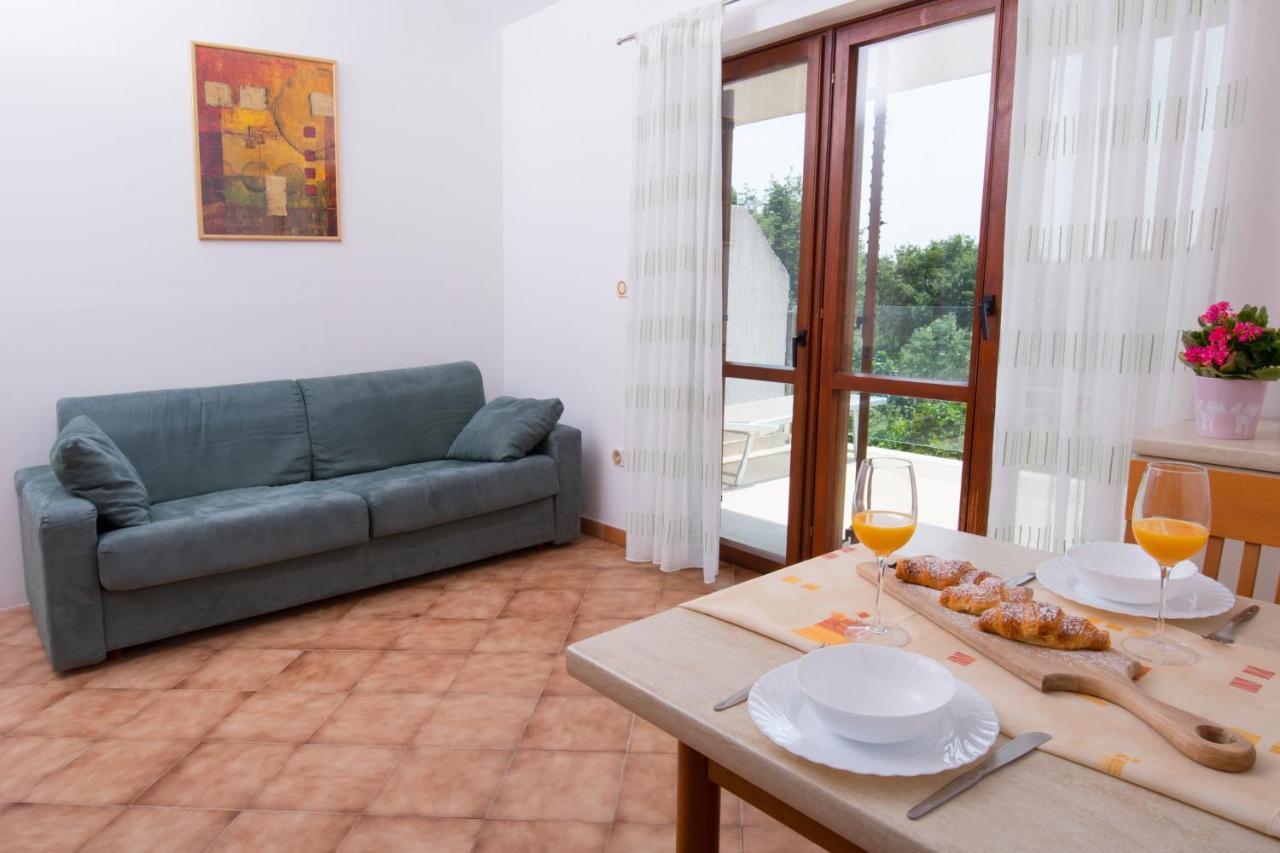 Apartments Mira 1 Премантура Екстериор снимка